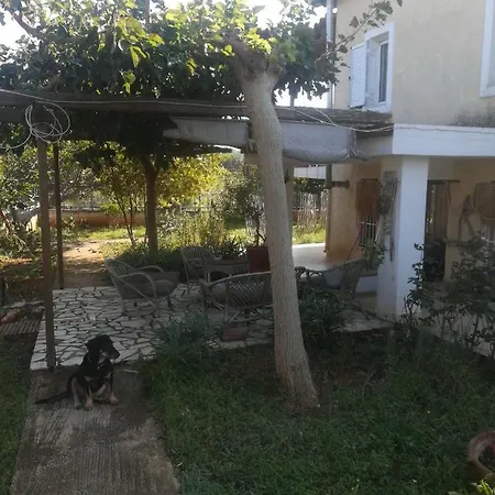 Country Near Athens - Airport * וראברונה